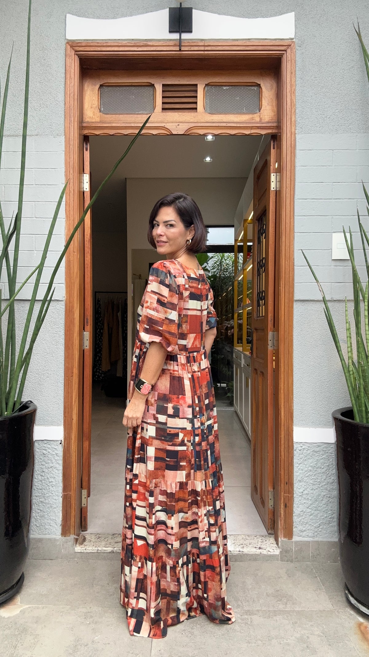 Vestido Camila Estampa Detroit — Vista Traseira | EZILDINHA