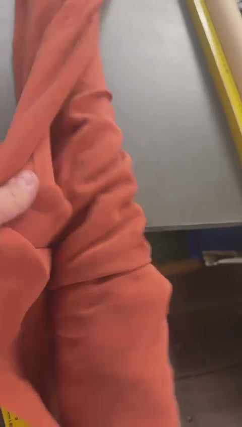 Video do tecido seda pura usado no Kaftan Sardenha 